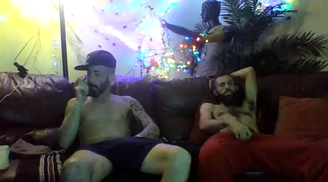 Snapshot of ItalianPapiDripDrip chatting on 02-14-25, 08:37 ItalianPapiDripDrip online show from 02-14-25, 08:37