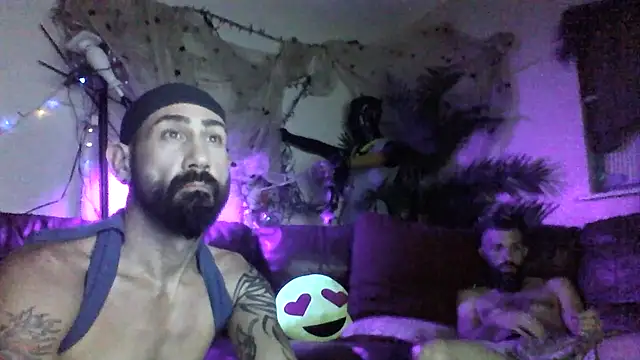 Snapshot of ItalianPapiDripDrip chatting on 02-24-25, 01:13 ItalianPapiDripDrip online show from 02-24-25, 01:13