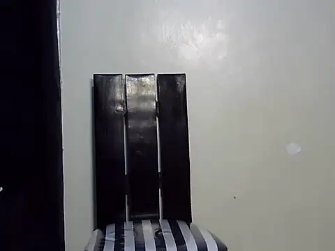 Snapshot of Twerl chatting on 01-23-25, 04:52 Twerl online show from 01-23-25, 04:52