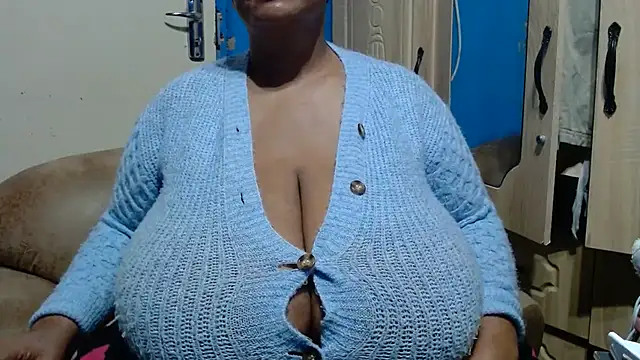 CUTEFIRMMELONSS online show from 07-15-26, 06:02