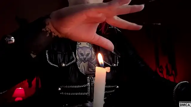 Amanita  Pantherina online show from 11-12-25, 01:22