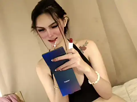 Snapshot of ehotlovea_ chatting on 03-13-25, 01:18 ehotlovea online show from 03-13-25, 01:18