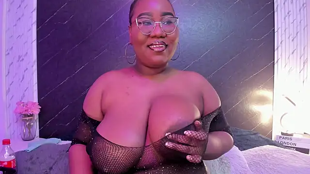 Darnellqueen online show from 11-15-25, 04:54