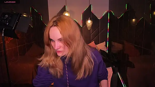 SaraSubtlety online show from 03-24-26, 01:27