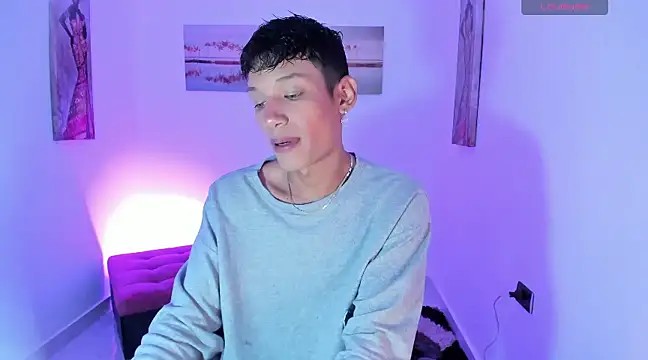 nicky moo online show from 12-17-24, 07:59