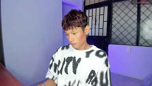 nicky moo online show from 03-11-25, 05:35