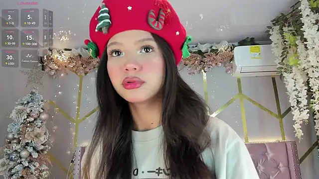 Snapshot of candy_beck chatting on 12-12-24, 04:10 candy beck online show from 12-12-24, 04:10