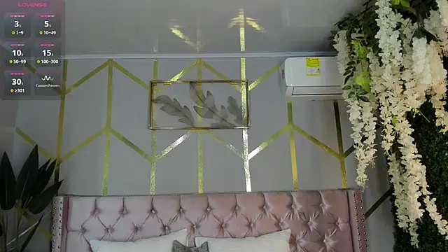 Snapshot of candy_beck chatting on 02-08-25, 06:44 candy beck online show from 02-08-25, 06:44