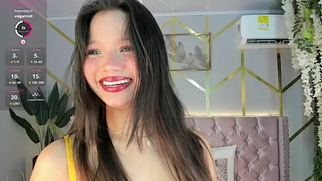 Snapshot of candy_beck chatting on 03-10-25, 07:07 candy beck online show from 03-10-25, 07:07