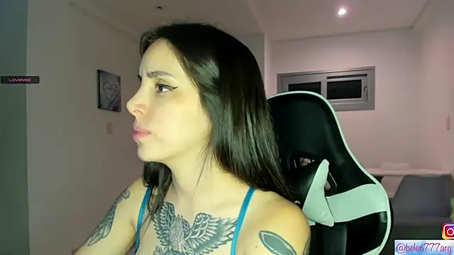 Snapshot of belu_arg chatting on 01-02-25, 02:43 belu arg online show from 01-02-25, 02:43