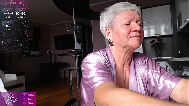 roxana brooks online show from 09-27-25, 07:13