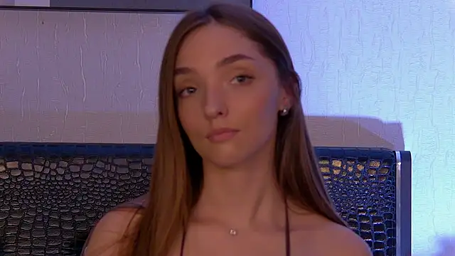 VirginieCruz online show from 03-07-25, 02:56