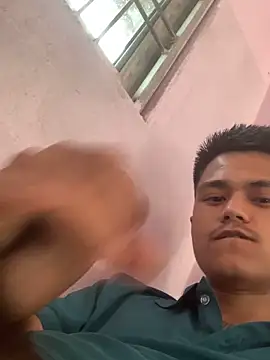 Hullax online show from 02-15-26, 03:36