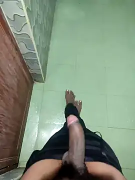 Snapshot of yo19boy chatting on 01-18-25, 10:06 yo19boy online show from 01-18-25, 10:06