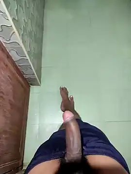 Snapshot of yo19boy chatting on 02-25-25, 08:58 yo19boy online show from 02-25-25, 08:58