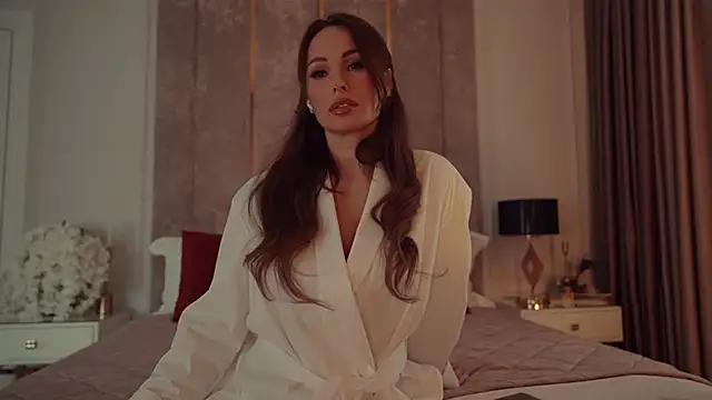 MilaDYstarlight online show from 04-05-26, 09:28