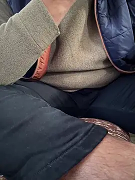 debu46 online show from 12-19-24, 09:18