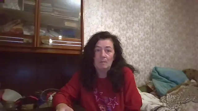 GypsiQueen2 online show from 10-17-25, 05:59