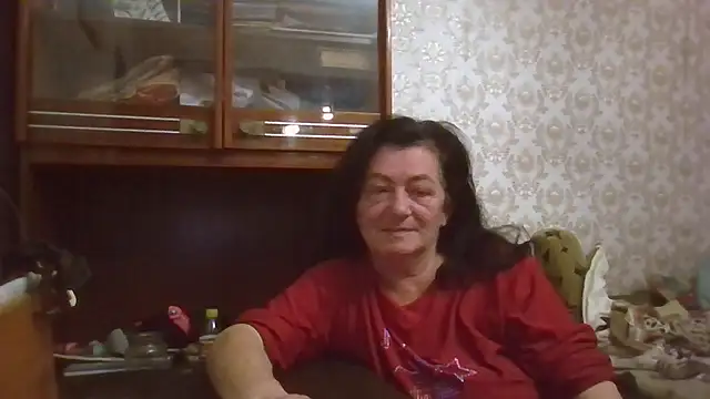 GypsiQueen2 online show from 10-25-25, 05:30