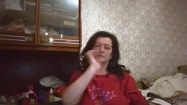 GypsiQueen2 online show from 11-06-25, 06:31