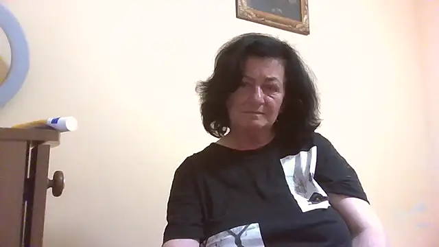 GypsiQueen2 online show from 05-31-26, 06:42