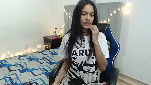 imSophia online show from 03-15-25, 06:43