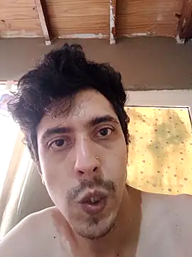 Snapshot of lalo592 chatting on 02-08-26, 06:11 lalo592 online show from 02-08-26, 06:11