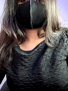 Hottie ishuu online show from 12-02-24, 06:32