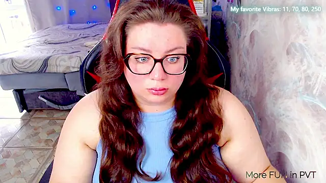 Snapshot of alexa_sweetyy chatting on 06-25-26, 11:04 alexa sweetyy online show from 06-25-26, 11:04