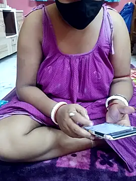 Snapshot of Bengali-boudi chatting on 06-11-26, 06:39 Bengali-boudi online show from 06-11-26, 06:39