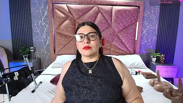 Amanda-Cruz online show from 12-01-25, 09:20