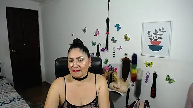 mature bigboobs10 online show from 12-23-25, 04:21