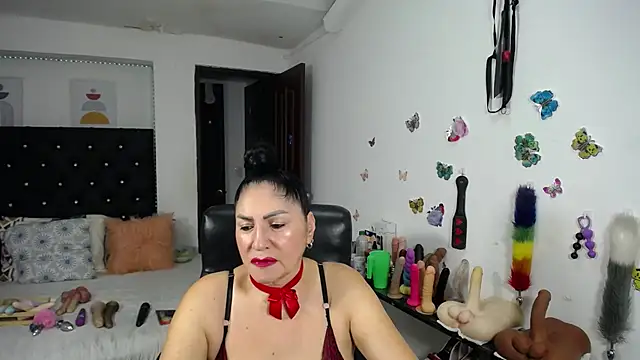 Snapshot of mature_bigboobs10 chatting on 07-09-26, 04:16 mature bigboobs10 online show from 07-09-26, 04:16