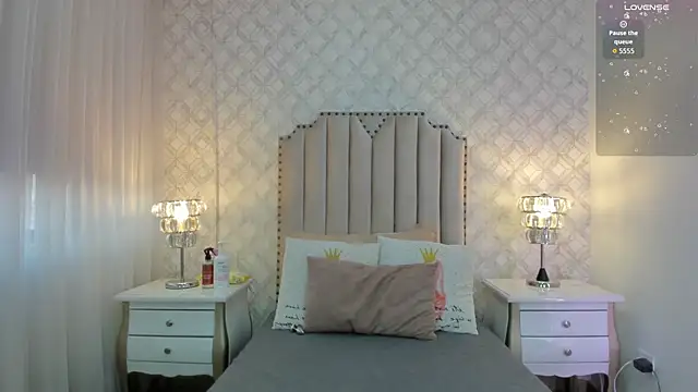 Pia Johnson  online show from 03-23-26, 11:58