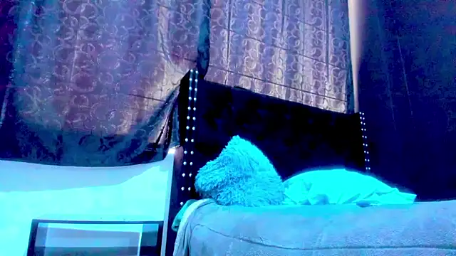 amareto queen online show from 02-02-26, 07:23