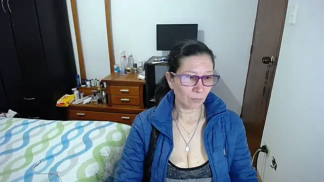 latin49 online show from 09-12-25, 04:34