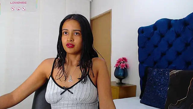 Lili666  online show from 06-03-26, 03:31