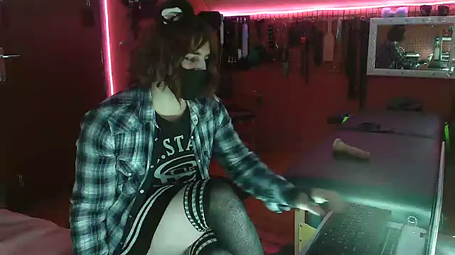 Ginny-the-bdsm-nympho online show from 01-18-26, 06:12