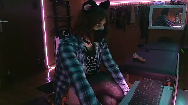 Ginny-the-bdsm-nympho online show from 02-26-26, 06:29