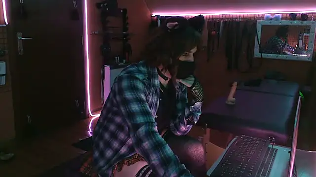 Ginny-the-bdsm-nympho online show from 03-15-26, 06:14