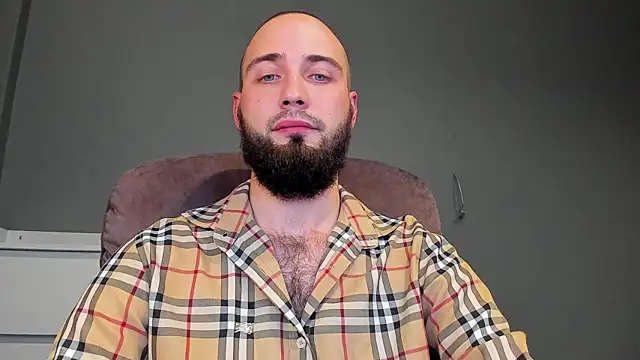 Snapshot of A_____________ chatting on 11-12-25, 01:06 A online show from 11-12-25, 01:06