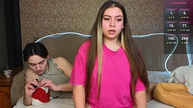 twobabesweet online show from 01-10-25, 05:47