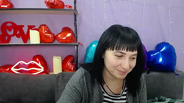 NinaFlawlees online show from 03-02-25, 01:36