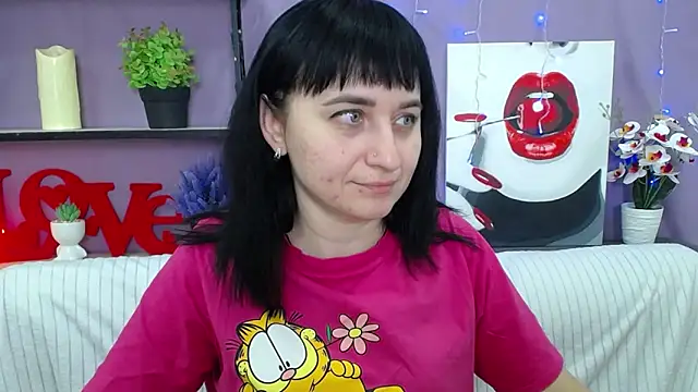 NinaFlawlees online show from 03-16-25, 04:41