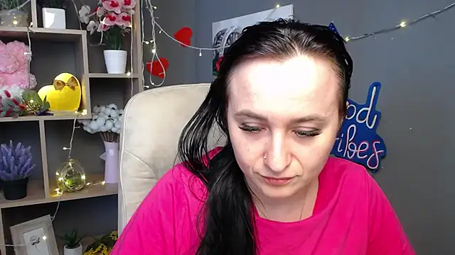 Snapshot of NinaFlawlees chatting on 07-07-26, 07:23 NinaFlawlees online show from 07-07-26, 07:23