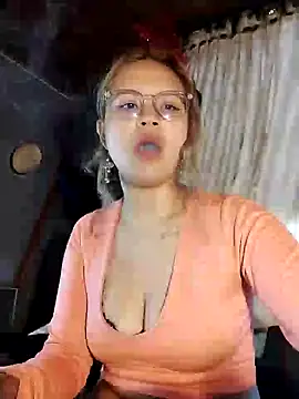 Snapshot of Hathorlove chatting on 12-11-24, 09:55 Hathorlove online show from 12-11-24, 09:55