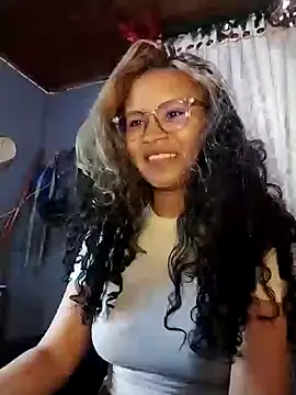 Snapshot of Hathorlove chatting on 01-03-25, 07:29 Hathorlove online show from 01-03-25, 07:29