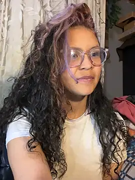 Snapshot of Hathorlove chatting on 01-28-25, 12:26 Hathorlove online show from 01-28-25, 12:26