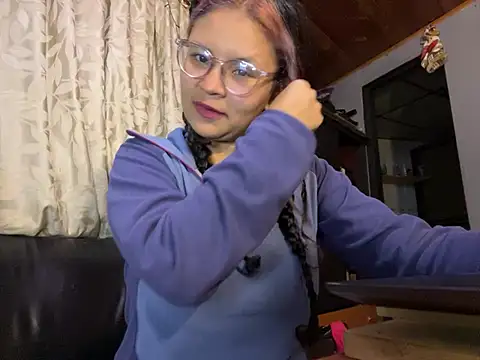 Snapshot of Hathorlove chatting on 01-29-25, 03:22 Hathorlove online show from 01-29-25, 03:22