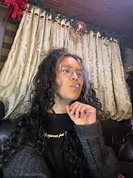 Snapshot of Hathorlove chatting on 02-03-25, 03:42 Hathorlove online show from 02-03-25, 03:42